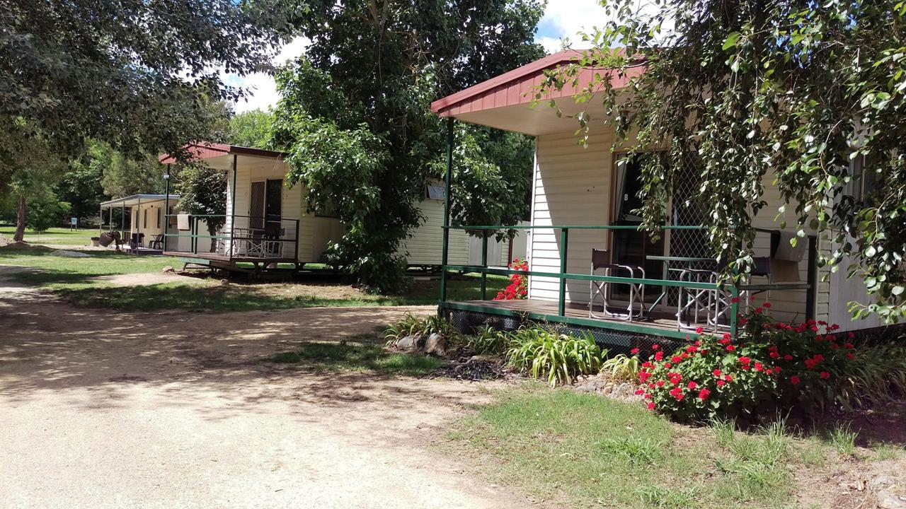 Khancoban Lakeside Caravan Park Экстерьер фото